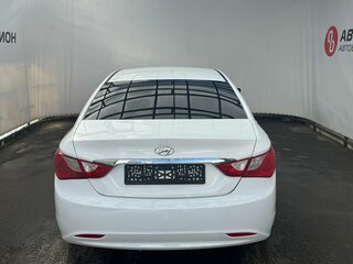 2011 Hyundai Sonata VI (YF), белый, 809000 рублей, вид 4