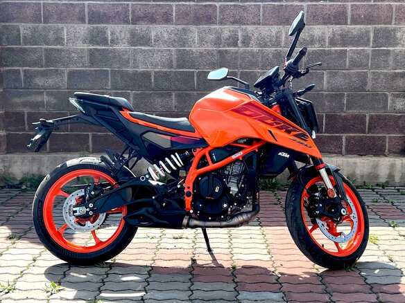 2026 KTM 390 Duke, оранжевый, 699000 рублей - вид 2