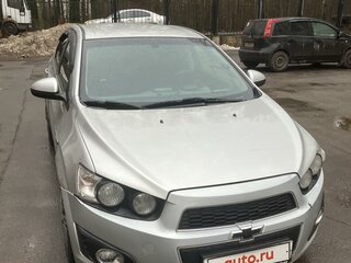 2012 Chevrolet Aveo II, серебристый, 445000 рублей, вид 1