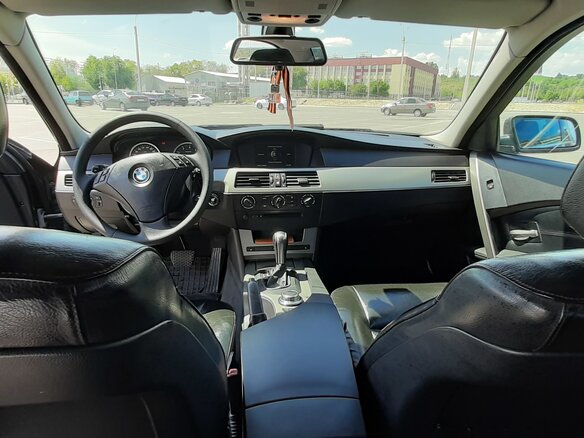 2006 BMW 5 серии 525i V (E60/E61), чёрный - вид 4