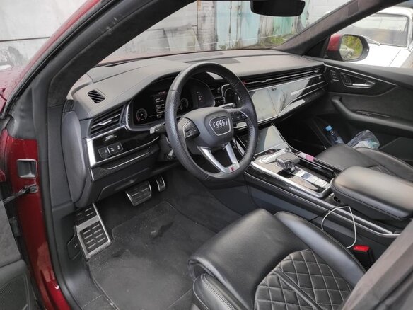 2020 Audi Q8 45 TDI I (4M), красный, 7200000 рублей - вид 8