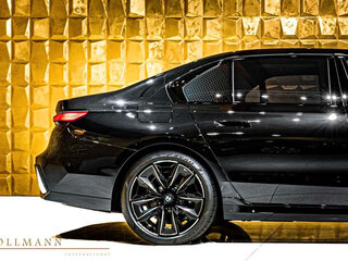 2025 BMW 7 серии 740d xDrive VII (G70), чёрный, 18300000 рублей, вид 4