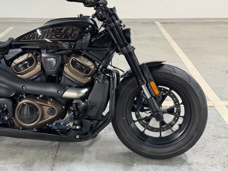 2021 Harley-Davidson Sportster S, чёрный, 1390000 рублей, вид 4