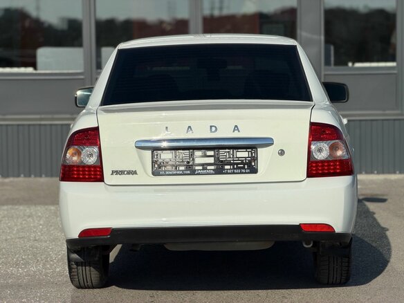 2016 Lada (ВАЗ) Priora I Рестайлинг, белый, 660000 рублей - вид 10