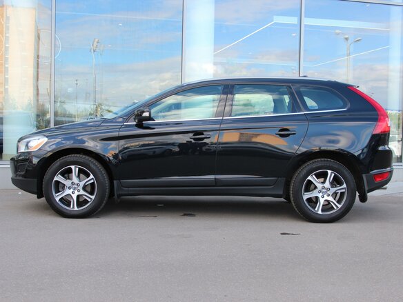 2013 Volvo XC60 I, чёрный - вид 2