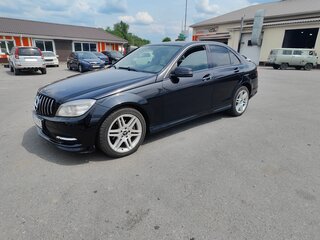2010 Mercedes-Benz C-Класс 220 III (W204), чёрный, 1100000 рублей, вид 3