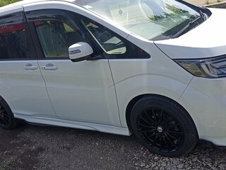 2020 Honda Stepwgn Spada V Рестайлинг, белый, 2700000 рублей, вид 3