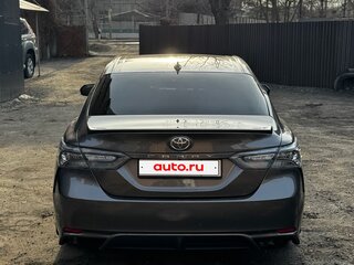 2020 Toyota Camry US Market VIII (XV70), серый, 2900000 рублей, вид 4