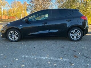 2015 Kia Ceed II Рестайлинг, чёрный, 900000 рублей, вид 4