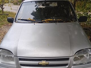 2005 Chevrolet Niva I, серебристый, 248000 рублей, вид 2