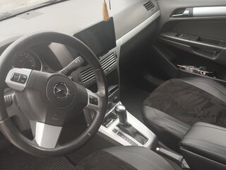 2014 Opel Astra H Рестайлинг, чёрный, 750000 рублей, вид 5