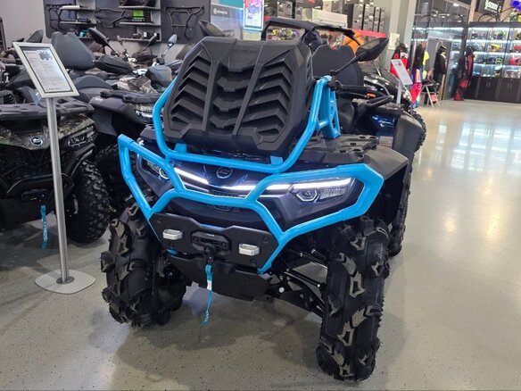 2025 CFMoto CFORCE 1000 MV, красный, 1699915 рублей - вид 4
