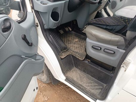 2010 Ford Transit, белый, 1500000 рублей, вид 5