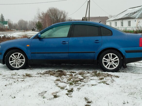 1997 Volkswagen Passat B5, синий, 450000 рублей - вид 4