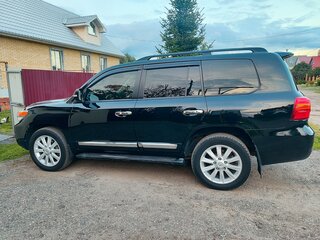 2012 Toyota Land Cruiser 200 Series Рестайлинг 1, чёрный, 4100000 рублей, вид 3