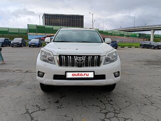 2011 Toyota Land Cruiser Prado 150 Series, белый, 3300000 рублей, вид 2