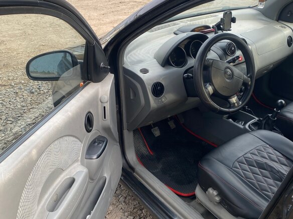 2004 Chevrolet Aveo I, чёрный, 310000 рублей - вид 5