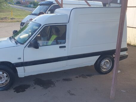 1993 Renault Express, белый, 200000 рублей, вид 5