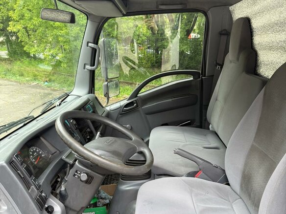2021 Isuzu Elf (N-series), белый, 2500000 рублей - вид 5