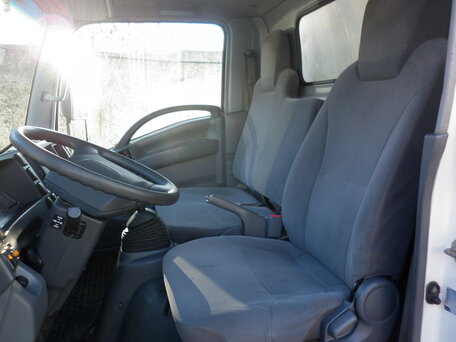 2019 Isuzu Elf (N-series), белый, 2300000 рублей, вид 4