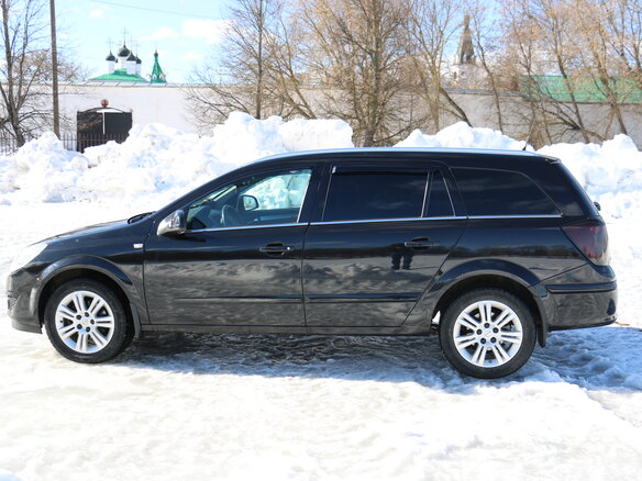2011 Opel Astra H Рестайлинг, чёрный - вид 3