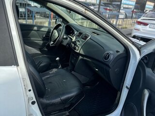2014 Renault Logan II, белый, 500000 рублей, вид 5