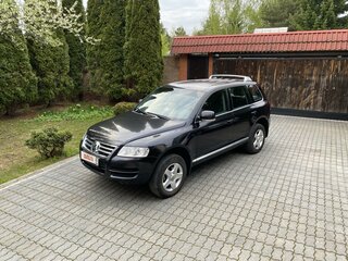 2006 Volkswagen Touareg I, чёрный, 1200000 рублей, вид 1