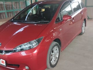 2009 Toyota Wish II, красный, 1555000 рублей, вид 1