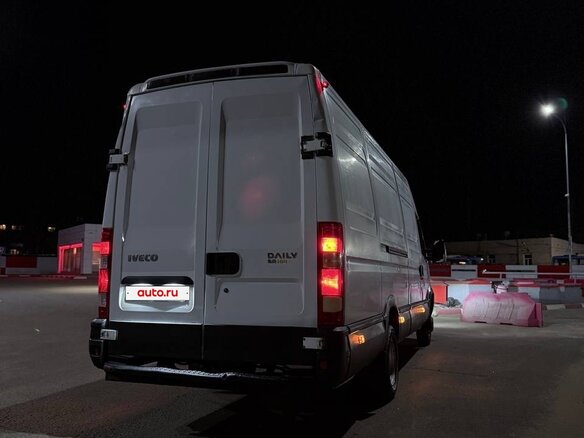 2008 Iveco Daily, белый, 800000 рублей - вид 3