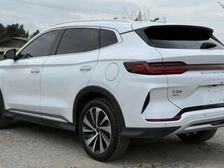 2023 BYD Song Plus DM-i 26.6 kWh I Рестайлинг, белый, 2800000 рублей, вид 5