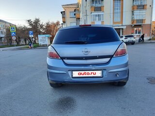 2010 Opel Astra H Рестайлинг, серебристый, 500000 рублей, вид 4