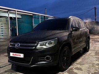 2011 Volkswagen Tiguan I Рестайлинг, чёрный, 1600000 рублей, вид 1