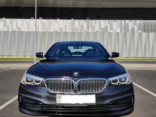 2019 BMW 5 серии 530i xDrive VII (G30/G31/G38), чёрный, 2900000 рублей, вид 3