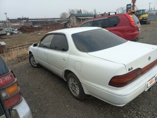 1991 Toyota Vista III (V30), белый, 280000 рублей, вид 3