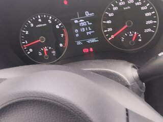 2021 Kia Rio IV Рестайлинг, серый, 1850000 рублей, вид 5