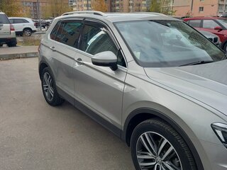 2019 Volkswagen Tiguan II, серый, 2750000 рублей, вид 3