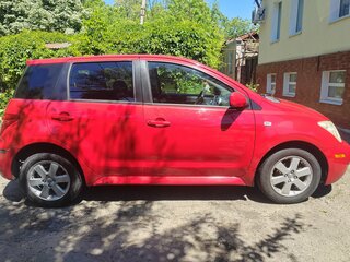2004 Toyota Ist I, красный, 600000 рублей, вид 4