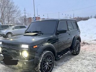 2018 Lada (ВАЗ) 2121 (4x4) Urban I Рестайлинг, чёрный, 920000 рублей, вид 2