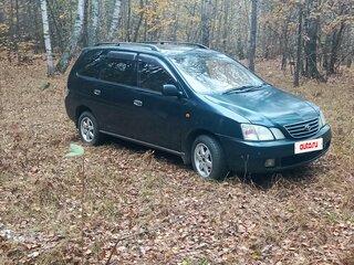 1998 Toyota Gaia, зелёный, 350000 рублей, вид 3