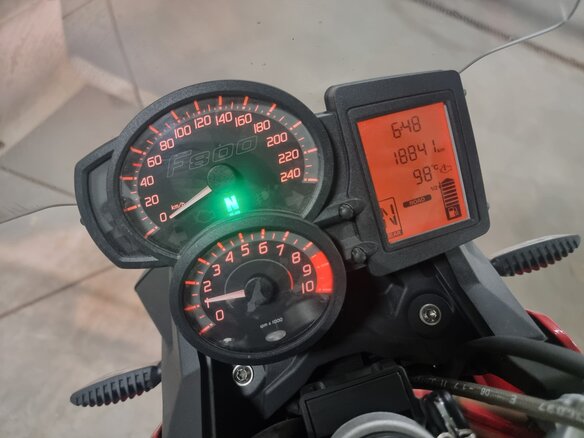 2018 BMW F 800 R, красный, 800000 рублей - вид 32