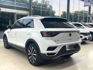 2023 Volkswagen T-Roc I Рестайлинг, белый, 1610000 рублей, вид 2