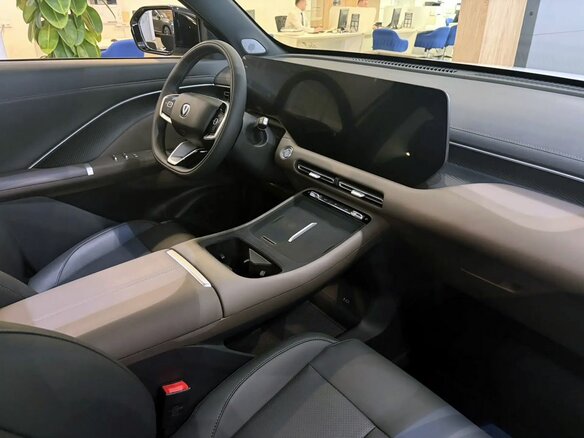 2026 Changan UNI-S I Рестайлинг, белый, 3249900 рублей - вид 8