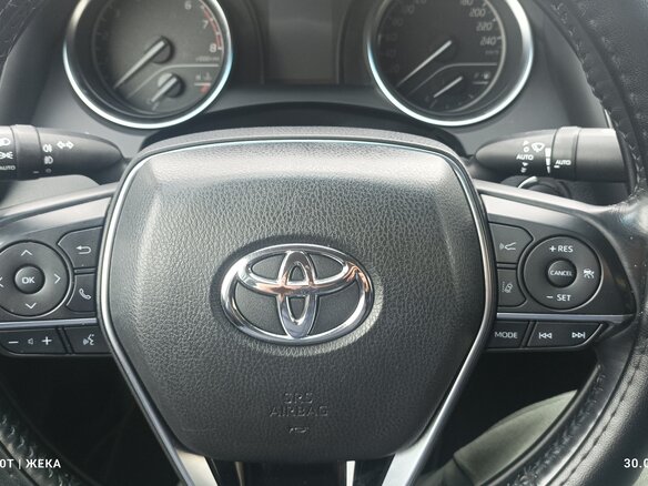 2018 Toyota Camry VIII (XV70), белый, 3350000 рублей - вид 9