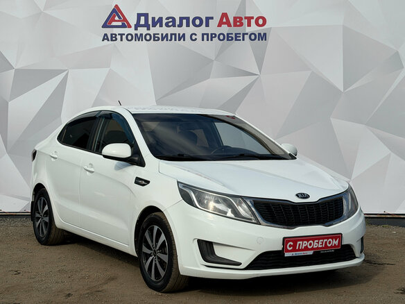 2014 Kia Rio III, белый - вид 2