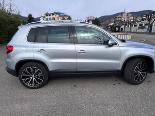 2010 Volkswagen Tiguan I, серебристый, 1200000 рублей, вид 3