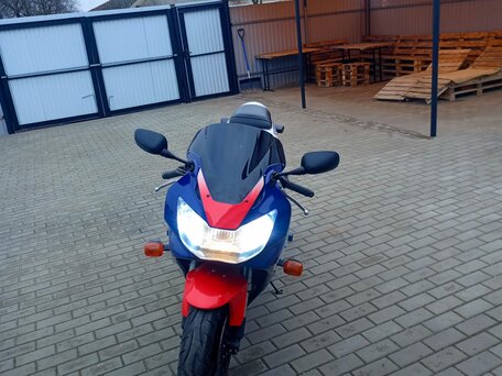 2000 Honda CBR 929RR Fireblade, красный, 500000 рублей, вид 4