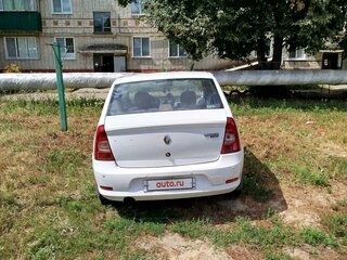 2015 Renault Logan I Рестайлинг, белый, 495000 рублей, вид 3