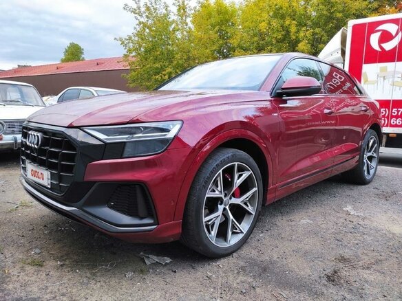 2020 Audi Q8 45 TDI I (4M), красный, 7200000 рублей - вид 10