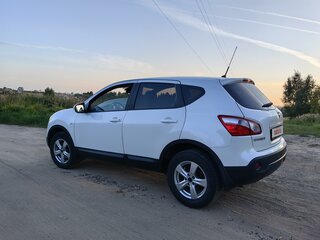 2013 Nissan Qashqai I Рестайлинг, белый, 990000 рублей, вид 5