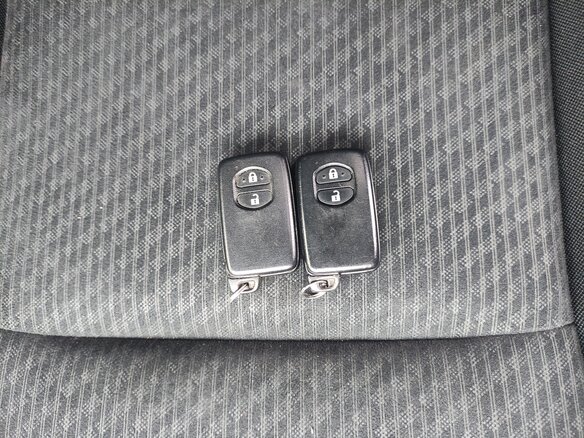 2012 Toyota Ractis II, красный, 999999 рублей - вид 26